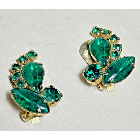 Vtg Emerald Green Rhinestone Prong Set Clip On Earrings Gold-tone - Picture 4 of 16